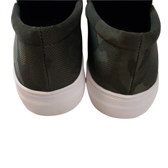 Vince Camuto Shoes Sneakers Womens 9M 40 Slip On Korli 2 Camo Green Platform - Picture 4 of 7